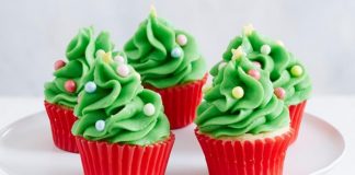 Mini Christmas Tree Cupcakes